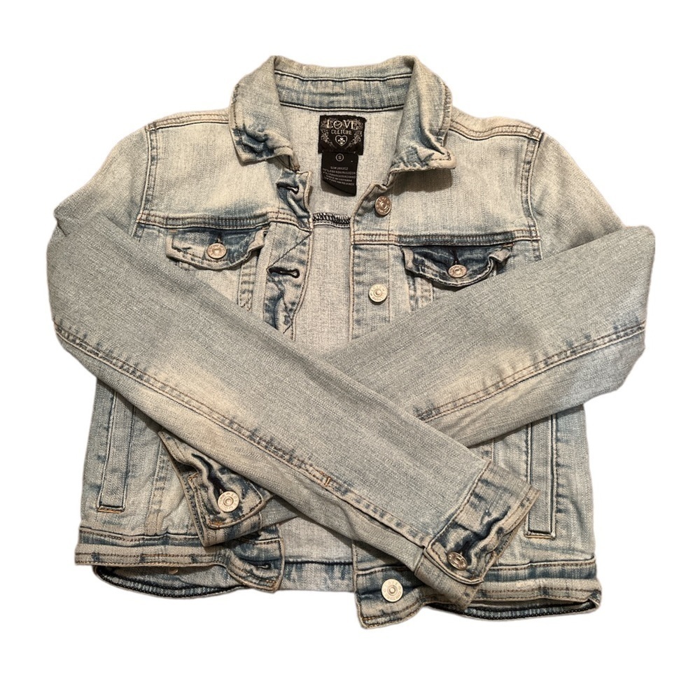 Denim jacket. Love Culture. Small